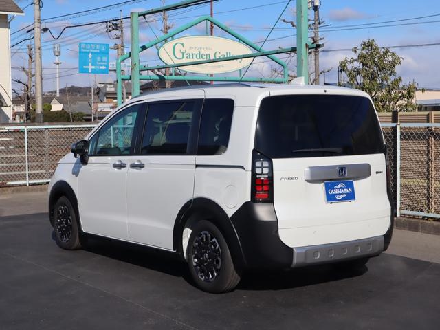 フリード ｅ：ＨＥＶ　クロスター　　車いすスロープ車　衝突被害軽減ブレーキ、左右電動スライドドア、ソナー、ブラインドスポットワーニング、アダプティブクルーズコントロール、オートエアコン、リヤクーラー、シートヒーター、ＬＥＤライト、フォグランプ、ＡＷ（30枚目）