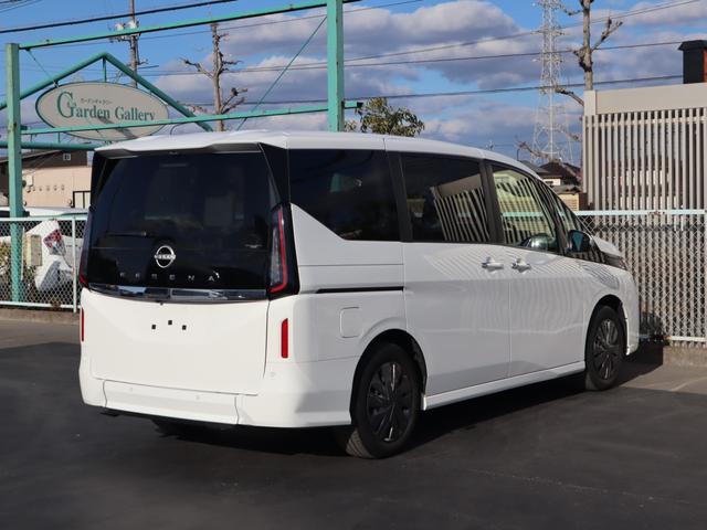 �����ԗ���U�O��W�����I�e�n�̂��q�l�̐��������f�ځB���C�u�J�����ɂ�鐶���p�̃f���ŏڂ����ԗ����������������܂��B�����S���������B