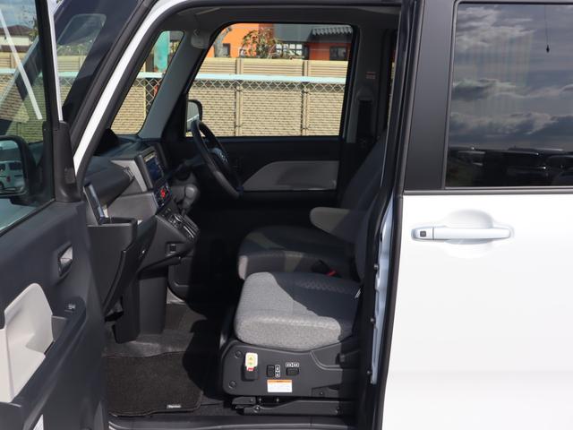 タント Ｘ　ウェルカムシートリフト車　衝突被害軽減ブレーキ、アイドリングストップ、左右電動スライドドア（左右ウェルカムオープン機能）、ナビ・テレビ（フルセグ）、ソナー（前後）、オートエアコン、ＥＴＣ、ドラレコ、シート用リモコン（3枚目）