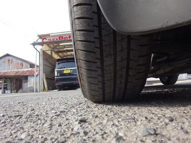 フロントタイヤの山もまだまだあります☆