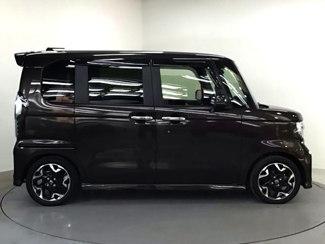 N-BOXカスタム G・Lターボホンダセンシング LED・フルセグ・メモリナビ・バックカメラ・純正AW・両側電動ドア・ETC 両側PWスライドドア Bモニタ Iストップ セキュリティー USB接続 クルーズコントロール ナビTV キーレスエントリー(3枚目)