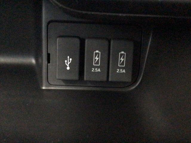 N-BOXカスタム G・Lターボホンダセンシング LED・フルセグ・メモリナビ・バックカメラ・純正AW・両側電動ドア・ETC 両側PWスライドドア Bモニタ Iストップ セキュリティー USB接続 クルーズコントロール ナビTV キーレスエントリー(10枚目)