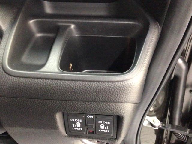 N-BOXカスタム G・Lターボホンダセンシング LED・フルセグ・メモリナビ・バックカメラ・純正AW・両側電動ドア・ETC 両側PWスライドドア Bモニタ Iストップ セキュリティー USB接続 クルーズコントロール ナビTV キーレスエントリー(25枚目)