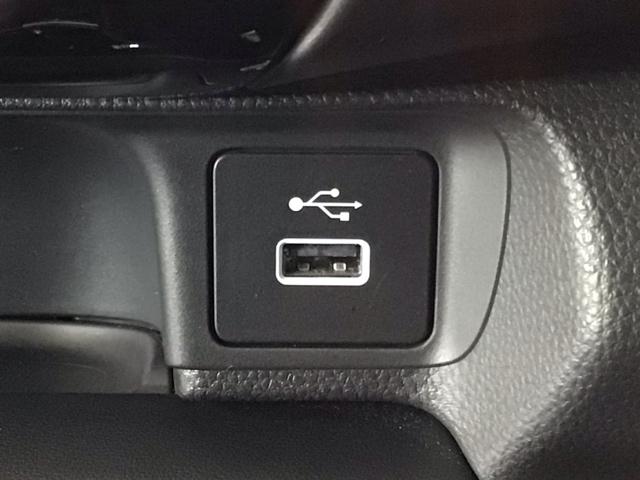 ヴェゼル ｅ：ＨＥＶＺ　ＬＥＤ・フルセグ・メモリナビ・バックカメラ・純正ＡＷ・ホンダＣＯＮＮＥＣＴ　衝突回避支援ブレーキ機能　１オナ　スマキ　Ｐトランク　フルオートエアコン　エアバッグ　両席エアバック　Ｒカメ　ＬＥＤランプ（23枚目）