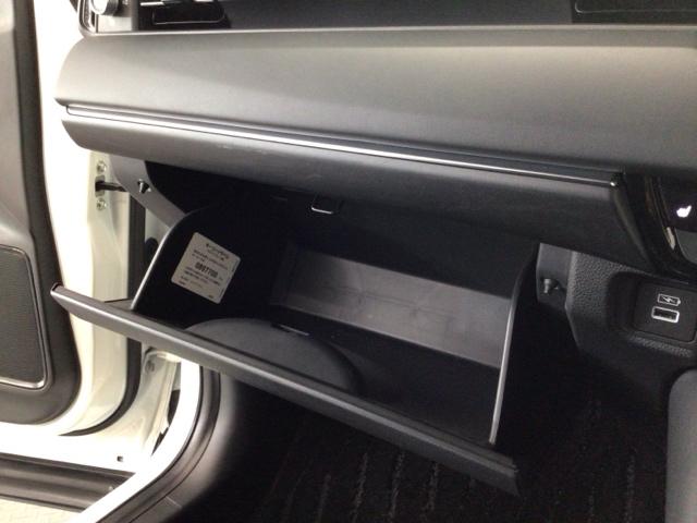 ヴェゼル ｅ：ＨＥＶＺ　ＬＥＤ・フルセグ・メモリナビ・バックカメラ・純正ＡＷ・ホンダＣＯＮＮＥＣＴ　衝突回避支援ブレーキ機能　１オナ　スマキ　Ｐトランク　フルオートエアコン　エアバッグ　両席エアバック　Ｒカメ　ＬＥＤランプ（28枚目）