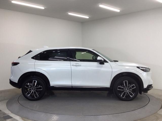 ヴェゼル ｅ：ＨＥＶＺ　ＬＥＤ・フルセグ・メモリナビ・バックカメラ・純正ＡＷ・ホンダＣＯＮＮＥＣＴ　衝突回避支援ブレーキ機能　１オナ　スマキ　Ｐトランク　フルオートエアコン　エアバッグ　両席エアバック　Ｒカメ　ＬＥＤランプ（39枚目）