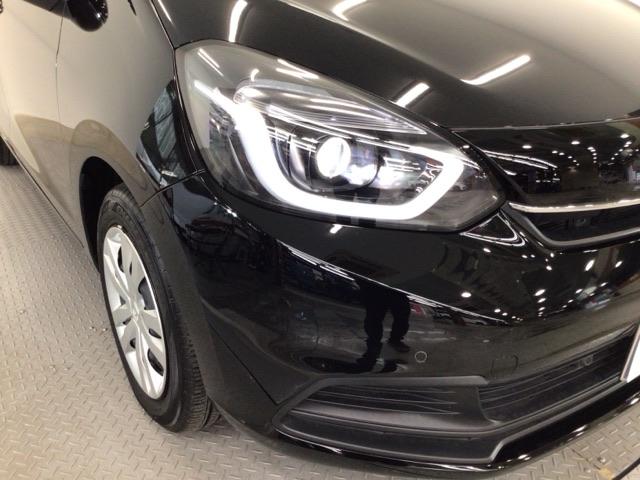 フィット e:HEVホーム デモカーUP・LED・フルセグ・メモリナビ・ホンダCONNECT・ETC 前後誤発進抑制機能 クリソナ 助手席エアバッグ 運転席エアバッグ 1オナ アイドリングストップ LEDライト USB接続(3枚目)