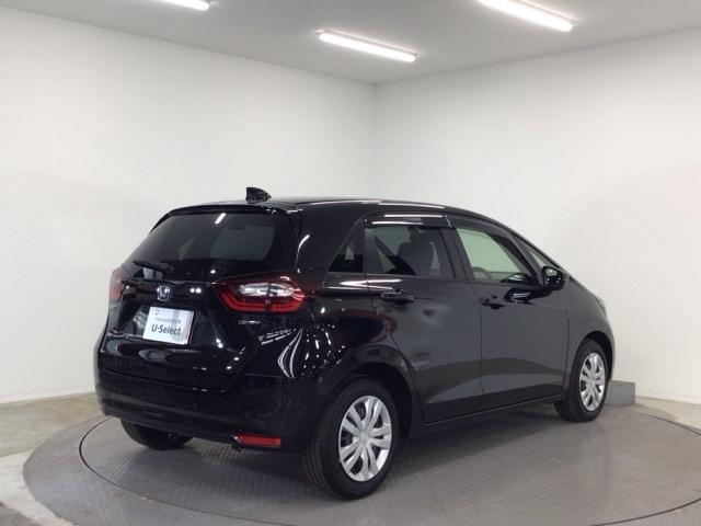 フィット e:HEVホーム デモカーUP・LED・フルセグ・メモリナビ・ホンダCONNECT・ETC 前後誤発進抑制機能 クリソナ 助手席エアバッグ 運転席エアバッグ 1オナ アイドリングストップ LEDライト USB接続(4枚目)