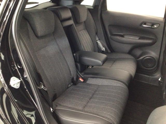 フィット e:HEVホーム デモカーUP・LED・フルセグ・メモリナビ・ホンダCONNECT・ETC 前後誤発進抑制機能 クリソナ 助手席エアバッグ 運転席エアバッグ 1オナ アイドリングストップ LEDライト USB接続(14枚目)