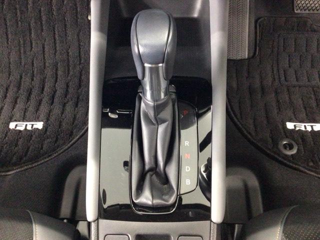 フィット ｅ：ＨＥＶＲＳ　ＬＥＤ・メモリナビ・ＣＤ・バックカメラ・純正ＡＷ・ホンダＣＯＮＮＥＣＴ　エアバッグ　パワーウィンドウ　助手席エアバッグ　ＬＥＤヘッドランプ　セキュリティアラーム　フルオートエアコン　ＥＴＣ装備　ＵＳＢ（23枚目）