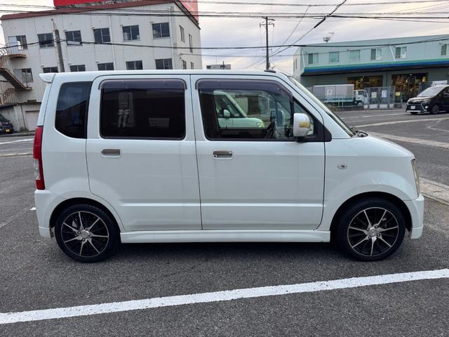 ワゴンＲ ＦＸ－Ｓリミテッド　キーレス　エアロ　アルミ　電動格納ミラー　タイミングチェーン　ＣＤ　下取車（4枚目）