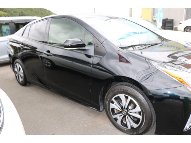 プリウス Ｓセーフティプラス　純正ナビ地デジバックモニター・ＴＶキット・ＥＴＣ・ドラレコ・オートクルーズ・ＬＥＤヘッドライト・フォグランプ・ブルートゥース・スマートキー・プッシュスタート（4枚目）