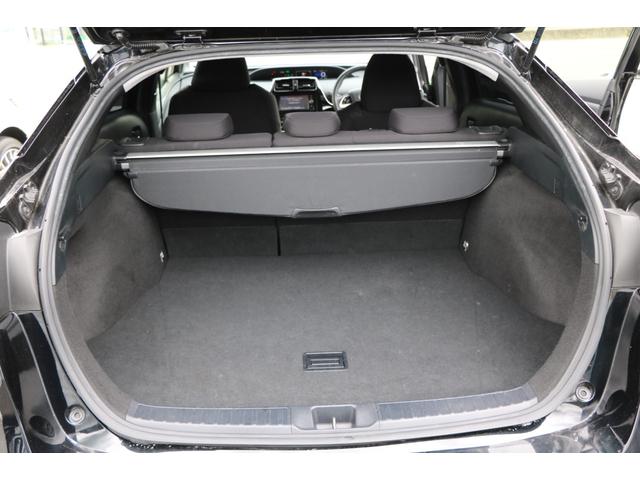 プリウス Ｓセーフティプラス　純正ナビ地デジバックモニター・ＴＶキット・ＥＴＣ・ドラレコ・オートクルーズ・ＬＥＤヘッドライト・フォグランプ・ブルートゥース・スマートキー・プッシュスタート（22枚目）