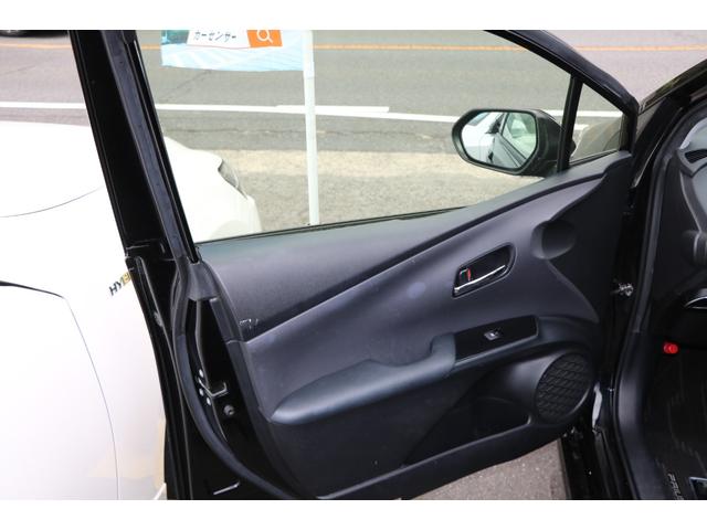 プリウス Ｓセーフティプラス　純正ナビ地デジバックモニター・ＴＶキット・ＥＴＣ・ドラレコ・オートクルーズ・ＬＥＤヘッドライト・フォグランプ・ブルートゥース・スマートキー・プッシュスタート（29枚目）