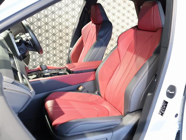 ＲＸ ＲＸ５００ｈ　Ｆスポーツパフォーマンス　パノラマサンルーフ　フレアレッド半革シート　デジタルインナーミラー　アドバンスドパーク　ヘッドアップディスプレイ　輻射ヒーター　オレンジキャリパー　おくだけ充電　純正前後ドラレコ　パワーバックドア（29枚目）