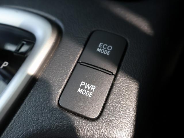 ハイラックス Ｚ　オーバーフェンダー　ＴＲＤスポーツバー　ベッドライナー　革調シートカバー　ＴＯＹＯＴＡデカール　ＬＥＤヘッドライト　純正ＳＤナビＴＶ　バックモニター　クリアランスソナー　寒冷地仕様　純正アルミ　４ＷＤ（17枚目）