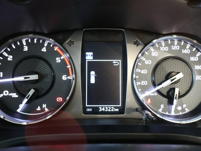 ハイラックス Ｚ　オーバーフェンダー　ＴＲＤスポーツバー　ベッドライナー　革調シートカバー　ＴＯＹＯＴＡデカール　ＬＥＤヘッドライト　純正ＳＤナビＴＶ　バックモニター　クリアランスソナー　寒冷地仕様　純正アルミ　４ＷＤ（25枚目）