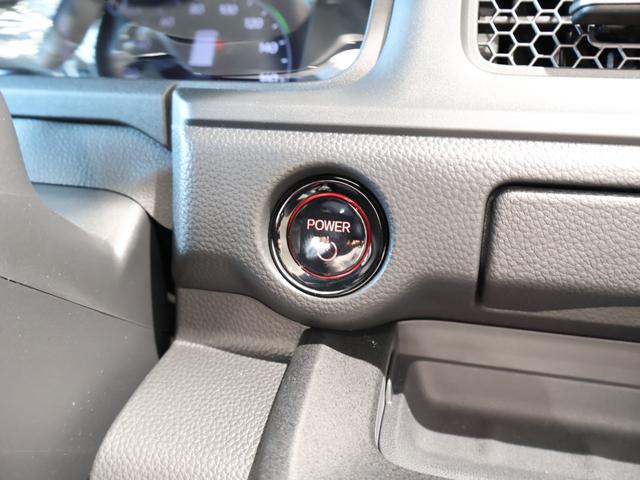 ステップワゴン ｅ：ＨＥＶスパーダ　プレミアムライン　登録済未使用車　純正１１．４型ナビＴＶ　マルチビューカメラシステム　両側パワースライドドア　パワーバックドア　ＬＥＤヘッドライト　ブラインドスポットインフォメーション　ハーフレザーシート　純正アルミ（16枚目）