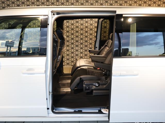 ステップワゴン ｅ：ＨＥＶスパーダ　プレミアムライン　登録済未使用車　純正１１．４型ナビＴＶ　マルチビューカメラシステム　両側パワースライドドア　パワーバックドア　ＬＥＤヘッドライト　ブラインドスポットインフォメーション　ハーフレザーシート　純正アルミ（36枚目）