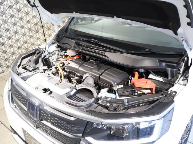 ステップワゴン ｅ：ＨＥＶスパーダ　プレミアムライン　登録済未使用車　純正１１．４型ナビＴＶ　マルチビューカメラシステム　両側パワースライドドア　パワーバックドア　ＬＥＤヘッドライト　ブラインドスポットインフォメーション　ハーフレザーシート　純正アルミ（43枚目）