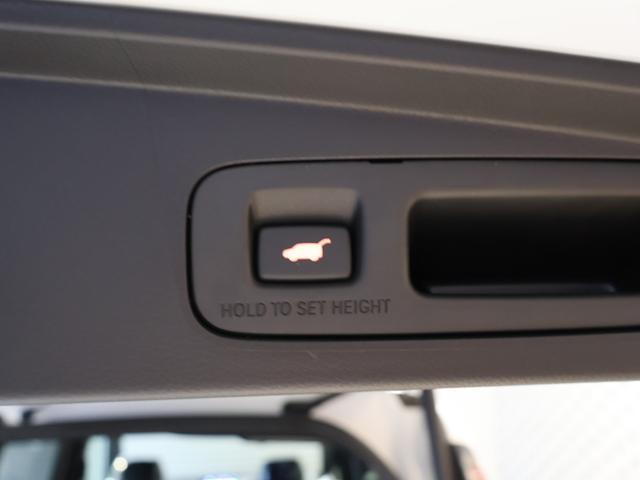 ステップワゴン ｅ：ＨＥＶスパーダ　登録済未使用車　１０型ディスプレイ　フルセグＴＶ　ブルートュース　ＨＤＭＩ　バックモニター　両側パワースライドドア　パワーバックドア　ＬＥＤヘッドライト　ブラインドスポットモニター　ハーフレザーシート（6枚目）