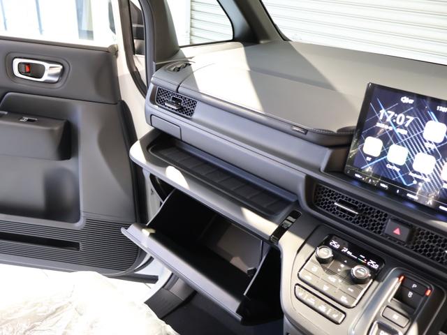 ステップワゴン ｅ：ＨＥＶスパーダ　登録済未使用車　１０型ディスプレイ　フルセグＴＶ　ブルートュース　ＨＤＭＩ　バックモニター　両側パワースライドドア　パワーバックドア　ＬＥＤヘッドライト　ブラインドスポットモニター　ハーフレザーシート（14枚目）