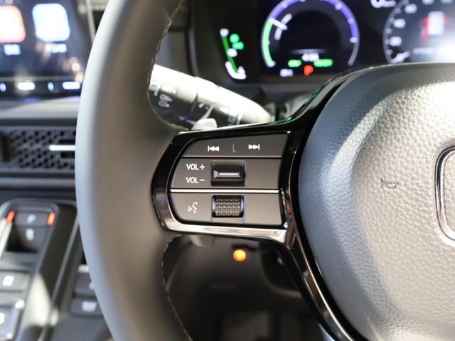 ステップワゴン ｅ：ＨＥＶスパーダ　登録済未使用車　１０型ディスプレイ　フルセグＴＶ　ブルートュース　ＨＤＭＩ　バックモニター　両側パワースライドドア　パワーバックドア　ＬＥＤヘッドライト　ブラインドスポットモニター　ハーフレザーシート（17枚目）
