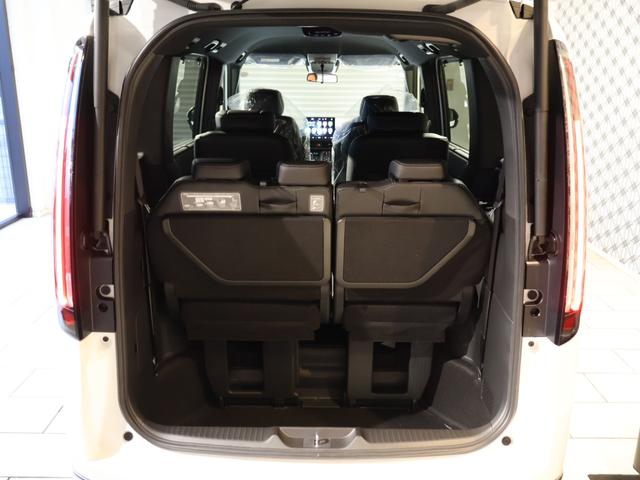 ステップワゴン ｅ：ＨＥＶスパーダ　登録済未使用車　１０型ディスプレイ　フルセグＴＶ　ブルートュース　ＨＤＭＩ　バックモニター　両側パワースライドドア　パワーバックドア　ＬＥＤヘッドライト　ブラインドスポットモニター　ハーフレザーシート（38枚目）