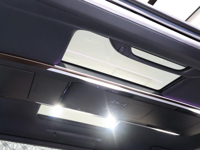 アルファードハイブリッド Ｚ　ムーンルーフ　モデリスタエアロ＆マフラー　１３．２型有機ＥＬ後席モニター　パノラミックビュモニター　デジタルインナーミラー　トヨタチームメイト　ヘッドアップディスプレイ　パワーバックドア　黒革シート（4枚目）