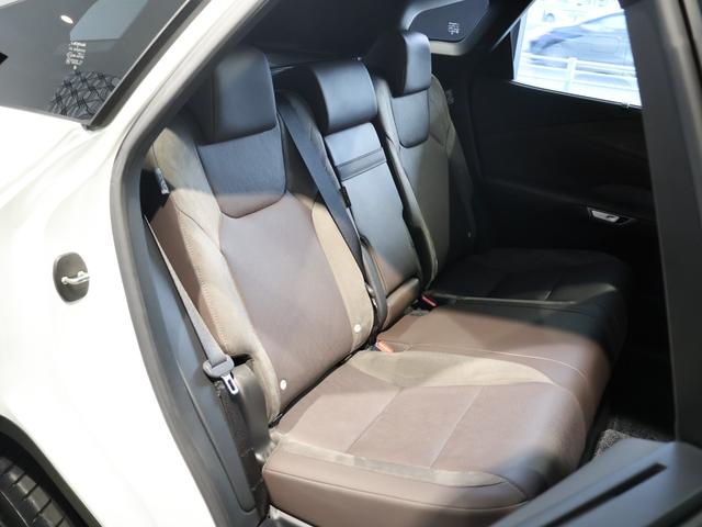 ＲＸ ＲＸ４５０ｈ＋　バージョンＬ　充電ケーブル　パノラマサンルーフ　モデリスタエアロ　ダークセピア半革エアーシート　パノラミックビューモニター　デジタルインナーミラー　パワーバックドア　後席電動リクライニング　輻射ヒーター　寒冷地仕様（36枚目）