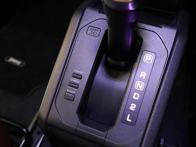 ジムニー XC アルパイン9型ナビTV バックモニター 茶革調シートカバー ブラックルーフ クロスカントリー16インチアルミ カスタムグリル 背面タイヤカバー 給油口カバー LEDヘッドライト 4WD 前後ドラレコ(9枚目)