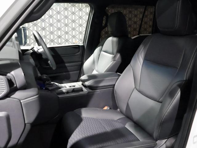 ランドクルーザー250 VX サンルーフ 黒本革シート モデリスタ20インチアルミ プレミアムサウンド デジタルインナーミラー 三眼LEDヘッドライト パワーバックドア パノラミックビュモニター 純正前後ドラレコ 7人乗り 寒冷地(21枚目)