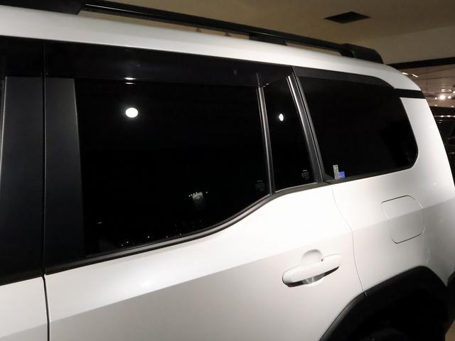 ランドクルーザー250 VX サンルーフ 黒本革シート モデリスタ20インチアルミ プレミアムサウンド デジタルインナーミラー 三眼LEDヘッドライト パワーバックドア パノラミックビュモニター 純正前後ドラレコ 7人乗り 寒冷地(35枚目)