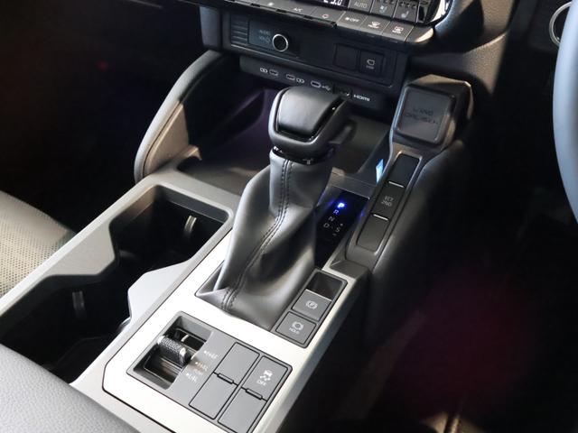 ランドクルーザー250 VX サンルーフ トヨタチームメイト デジタルインナーミラー 12.3型ナビTV パノラミックビュモニター 黒革シート 三眼LEDヘッドライト パワーバックドア ルーフレール 純正前後ドラレコ 寒冷地仕様(16枚目)