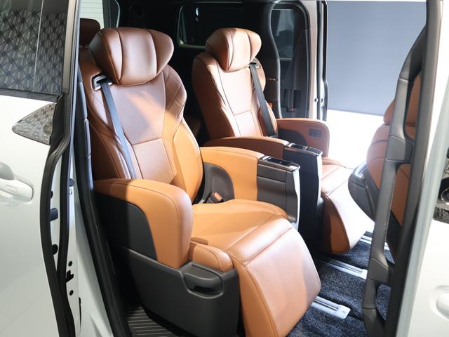 ヴェルファイアハイブリッド Ｚ　プレミア　ムーンルーフ　デジタルインナーミラー　ブラウン本革エアーシート　１４型ナビＴＶ　後席モニター　パノラミックビュモニター　パワーバックドア　ブラインドスポットモニター　ヘッドアップディスプレイ　禁煙車（34枚目）