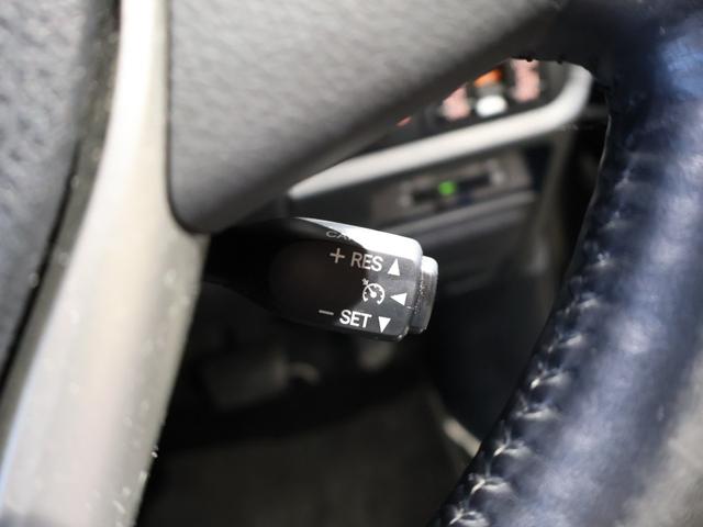 エスクァイア Gi プレミアムパッケージ ブラックテーラード アルパイン11型SDナビTV アルパイン10.1型後席フリップダウンモニター バックモニター ハーフレザーシート LEDヘッドライト 両側パワースライドドア ウッドコンビハンドル 特別仕様車 純正AW(18枚目)