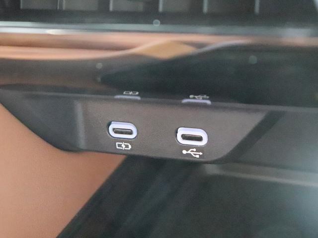 ヴェルファイアハイブリッド Ｚ　プレミア　ムーンルーフ　ブラウン本革エアシート　１４型ナビＴＶ　１３．２型後席モニター　パノラミックビュモニター　デジタルインナーミラー　ブラインドスポットモニター　パワーバックドア　ヘッドアップディスプレイ（11枚目）