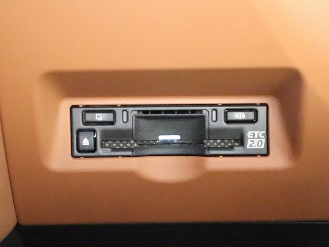 ヴェルファイアハイブリッド Ｚ　プレミア　ムーンルーフ　ブラウン本革エアシート　１４型ナビＴＶ　１３．２型後席モニター　パノラミックビュモニター　デジタルインナーミラー　ブラインドスポットモニター　パワーバックドア　ヘッドアップディスプレイ（19枚目）