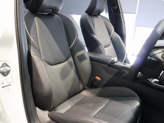 プリウス Ｚ　デジタルインナーミラー　パワーバックドア　ブラインドスポットモニター　純正１２．３型ナビＴＶ　パノラミックビュモニター　ブラックレザーエアーシート　ＬＥＤヘッドライト　ステアリングヒーター　純正アルミ（29枚目）