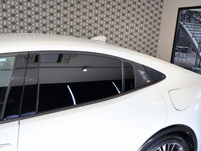 プリウス Ｚ　デジタルインナーミラー　パワーバックドア　ブラインドスポットモニター　純正１２．３型ナビＴＶ　パノラミックビュモニター　ブラックレザーエアーシート　ＬＥＤヘッドライト　ステアリングヒーター　純正アルミ（37枚目）