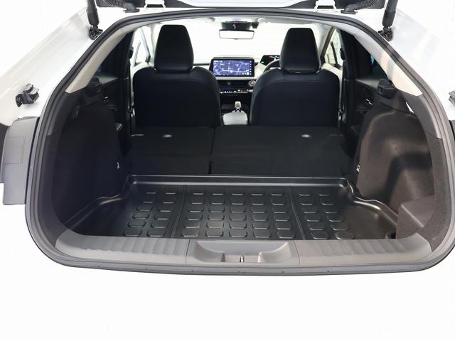 プリウス Ｚ　デジタルインナーミラー　パワーバックドア　ブラインドスポットモニター　純正１２．３型ナビＴＶ　パノラミックビュモニター　ブラックレザーエアーシート　ＬＥＤヘッドライト　ステアリングヒーター　純正アルミ（40枚目）