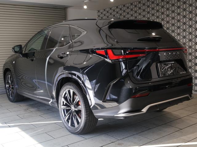 NX NX350h Fスポーツ マークレビンソンサウンド パノラマサンルーフ デジタルインナーミラー 赤/黒本革エアシート オレンジキャリパー パワーバックドア 後席電動リクライニング 後席シートヒーター おくだけ充電 純正ドラレコ(2枚目)