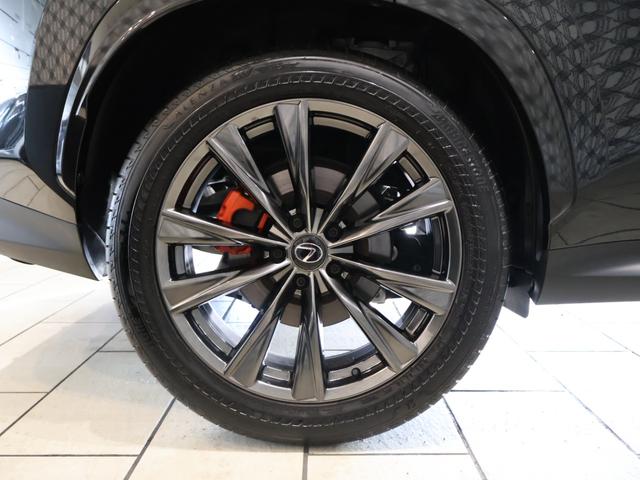 NX NX350h Fスポーツ マークレビンソンサウンド パノラマサンルーフ デジタルインナーミラー 赤/黒本革エアシート オレンジキャリパー パワーバックドア 後席電動リクライニング 後席シートヒーター おくだけ充電 純正ドラレコ(40枚目)