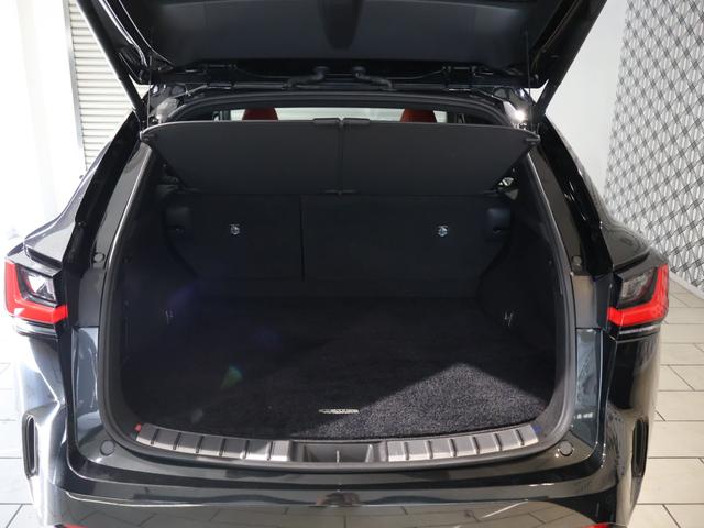 NX NX350h Fスポーツ マークレビンソンサウンド パノラマサンルーフ デジタルインナーミラー 赤/黒本革エアシート オレンジキャリパー パワーバックドア 後席電動リクライニング 後席シートヒーター おくだけ充電 純正ドラレコ(49枚目)