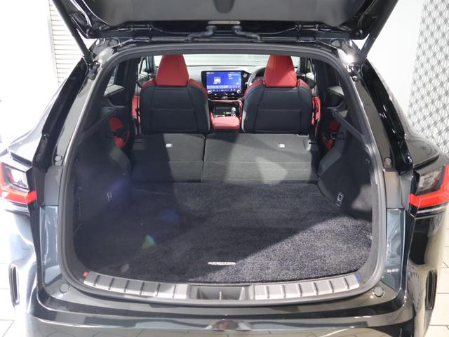 NX NX350h Fスポーツ マークレビンソンサウンド パノラマサンルーフ デジタルインナーミラー 赤/黒本革エアシート オレンジキャリパー パワーバックドア 後席電動リクライニング 後席シートヒーター おくだけ充電 純正ドラレコ(50枚目)
