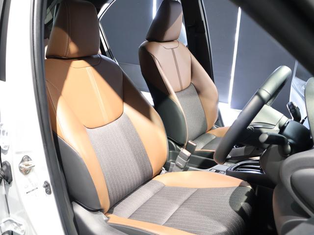 ヤリスクロス ハイブリッドＺ　アドベンチャー　純正８型ディスプレイ　ナビ　パノラミックビューモニター　パワーバックドア　ブラインドスポットモニタ　ＬＥＤヘッドライト　専用ハーフレザーシート　シートヒーター　純正アルミ　クリアランスソナー　ドラレコ（27枚目）