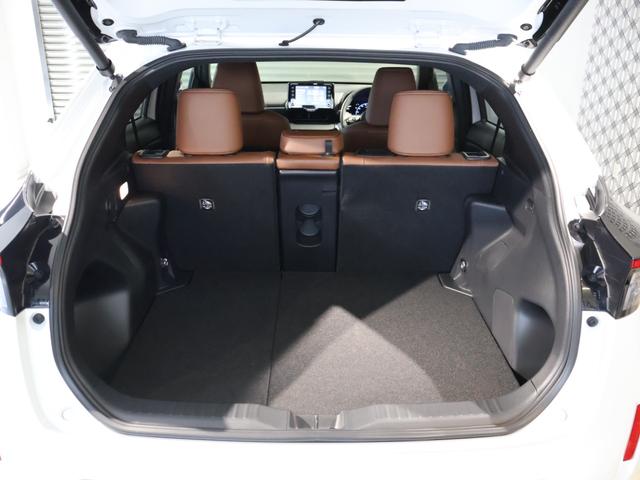 ヤリスクロス ハイブリッドＺ　アドベンチャー　純正８型ディスプレイ　ナビ　パノラミックビューモニター　パワーバックドア　ブラインドスポットモニタ　ＬＥＤヘッドライト　専用ハーフレザーシート　シートヒーター　純正アルミ　クリアランスソナー　ドラレコ（42枚目）