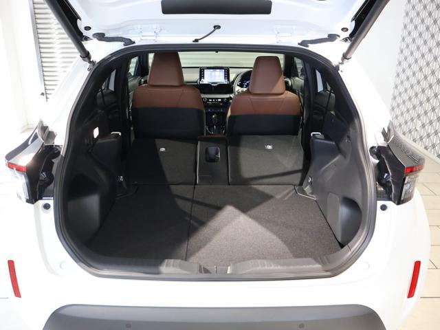 ヤリスクロス ハイブリッドＺ　アドベンチャー　純正８型ディスプレイ　ナビ　パノラミックビューモニター　パワーバックドア　ブラインドスポットモニタ　ＬＥＤヘッドライト　専用ハーフレザーシート　シートヒーター　純正アルミ　クリアランスソナー　ドラレコ（43枚目）