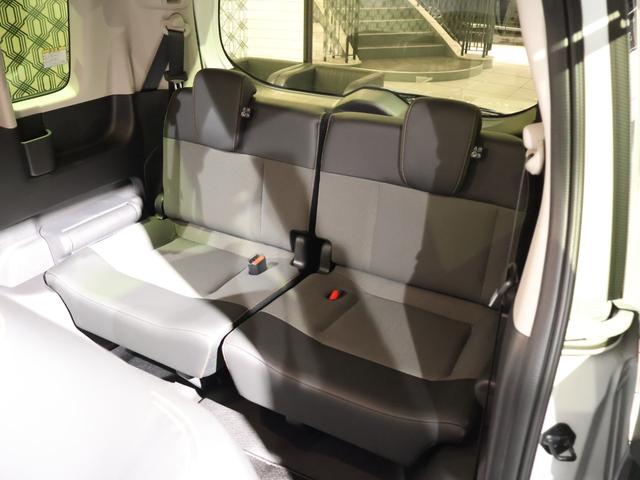 フリード ｅ：ＨＥＶクロスター　登録済未使用車　純正９型ナビＴＶ　マルチビューカメラシステム　両側パワースライドドア　ＬＥＤヘッドライト　ハーフレザーシート　シートヒーター　ブラインドスポットモニター　専用純正アルミ　６人乗り（23枚目）