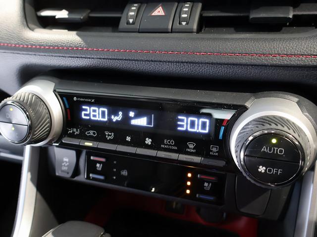 ＲＡＶ４ ハイブリッドアドベンチャー　オフロードパッケージＩＩ　特別仕様車　ハンズフリーパワーバックドア　純正１０．５型ディスプレイ　ナビＴＶ　バックモニター　ブラインドスポットモニター　ルーフレール　専用レザーエアシート　専用アルミ　ツートーンカラー　ドラレコ（7枚目）